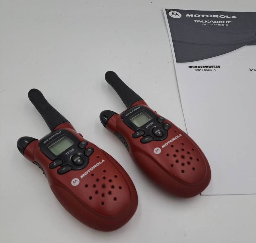 Pre-owned Vintage Motorola Talkabout Two-way Radio Model T5600 -working