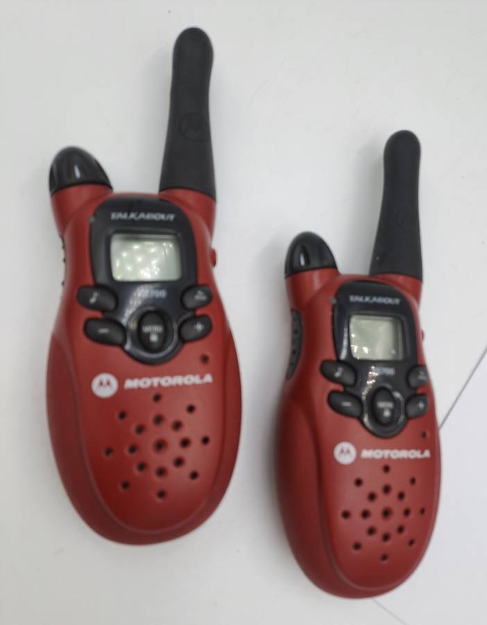 Pre-owned Vintage Motorola Talkabout Two-way Radio Model T5600 -working