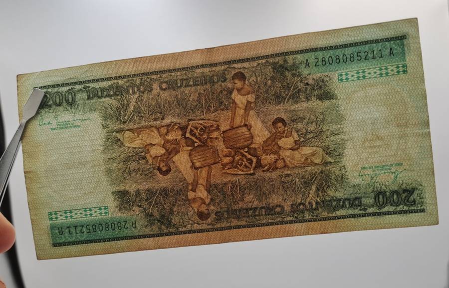 1981-1984  Brazil 200 Cruzeiros Bank note -Circulated