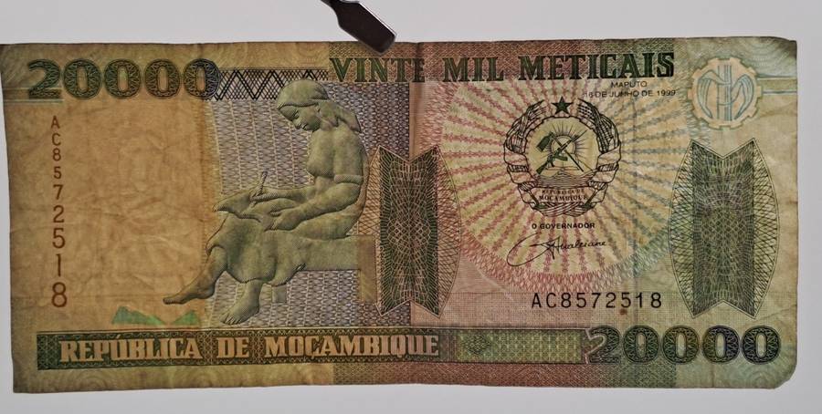 1999 Mozambique 20 000 Meticais