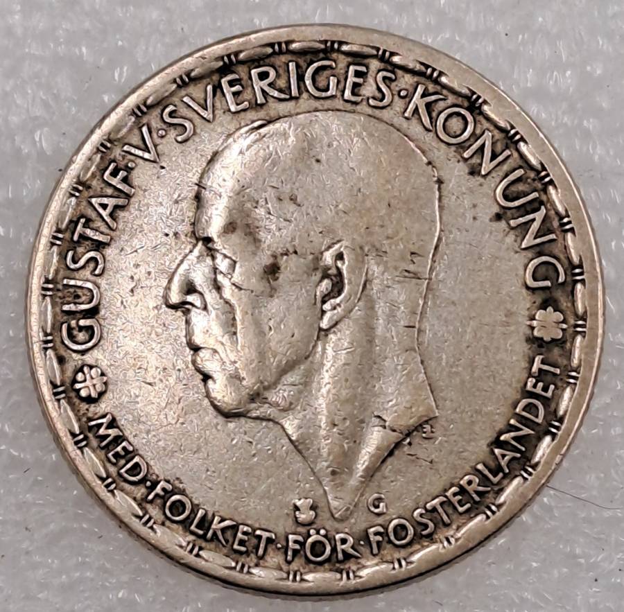 1943 Sweden (Silver .400) 1 Krona - Gustaf V