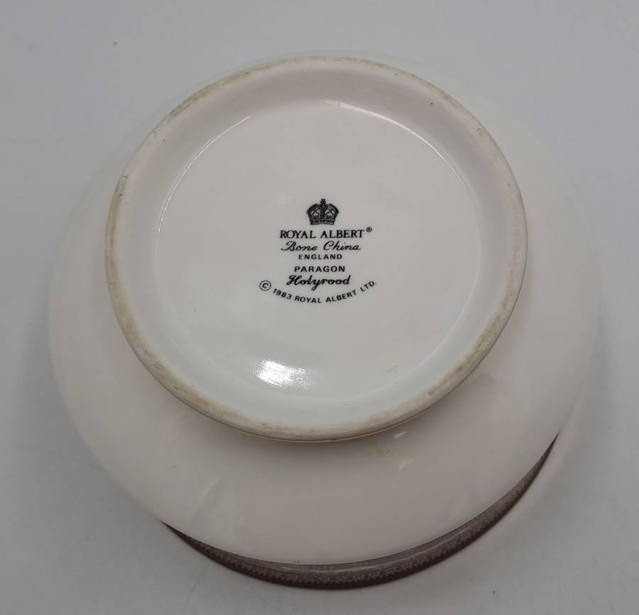 Vintage 1984 Royal Albert Holyrood Fine Bone China Tea Sugar bowl.