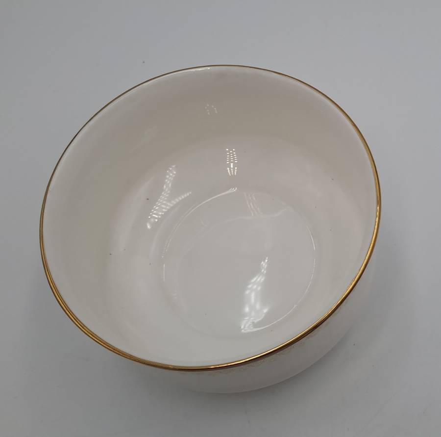 Vintage 1984 Royal Albert Holyrood Fine Bone China Tea Sugar bowl.