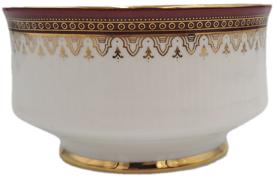 Vintage 1984 Royal Albert Holyrood Fine Bone China Tea Sugar bowl.
