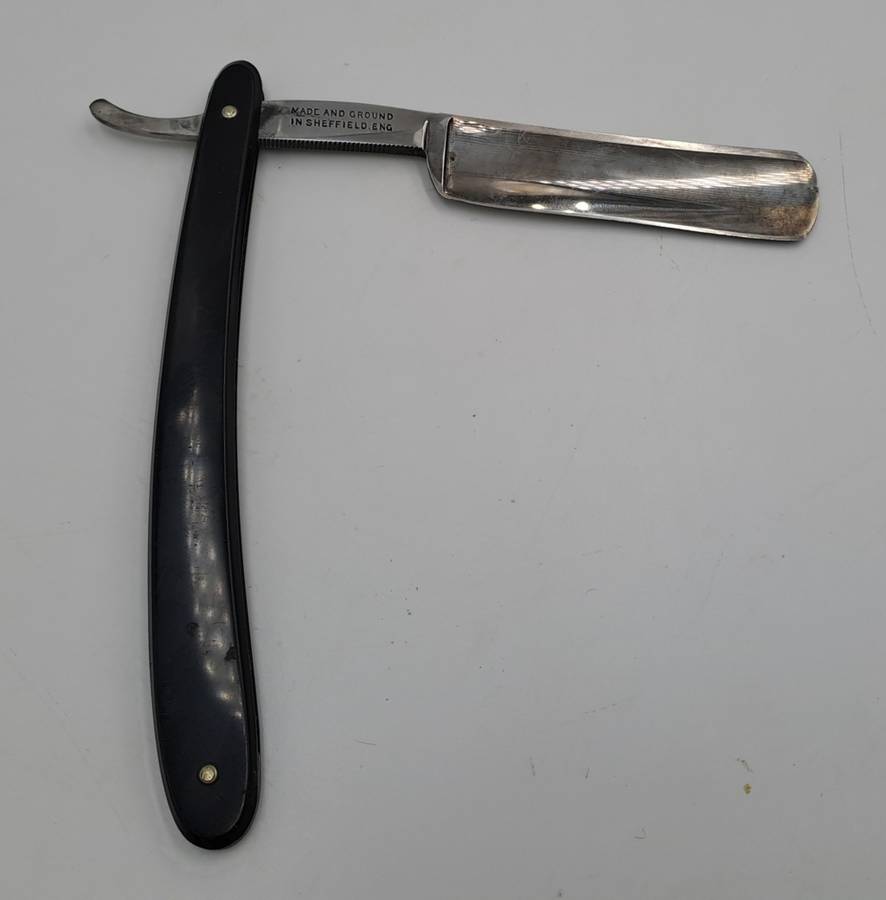Vintage Kropp cut throat razor - made and ground in Sheffield England