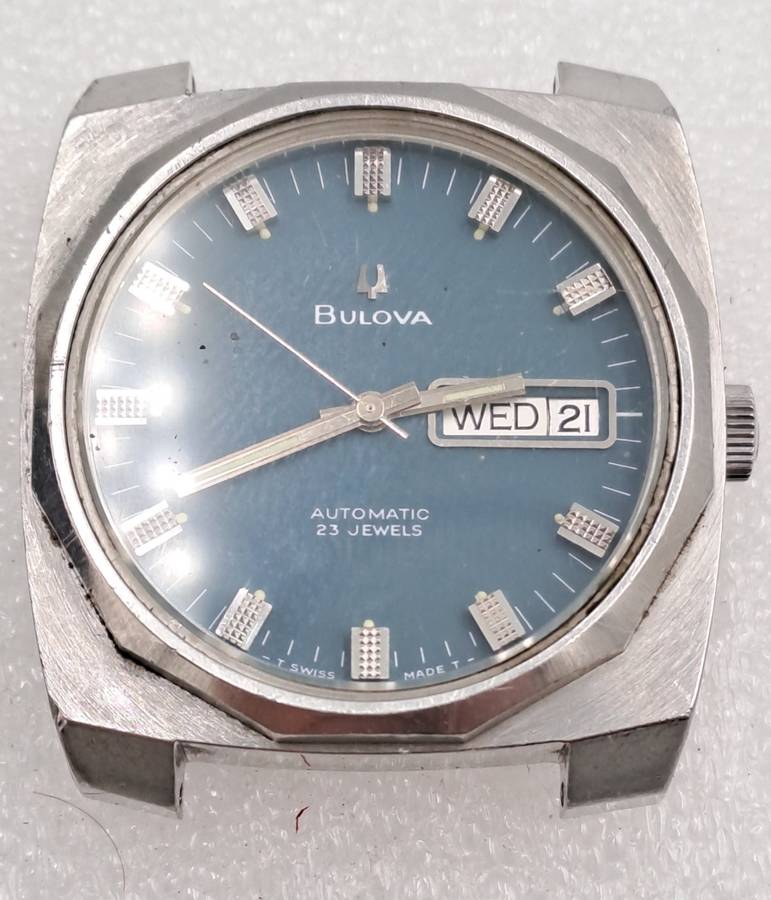 Vintage Mens BULOVA Automatic Watch 23 Jewels  -Working