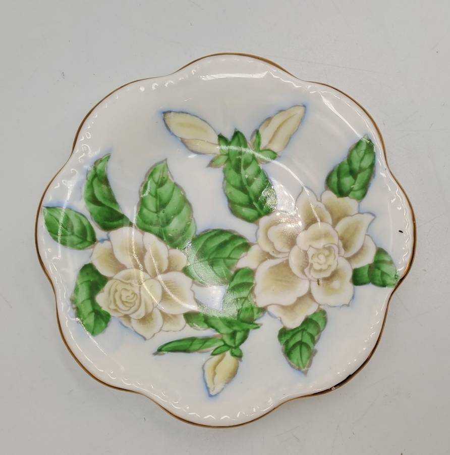 Small Vintage Tuscan Fine English Bone China Bon Bon /  Sweet Dish