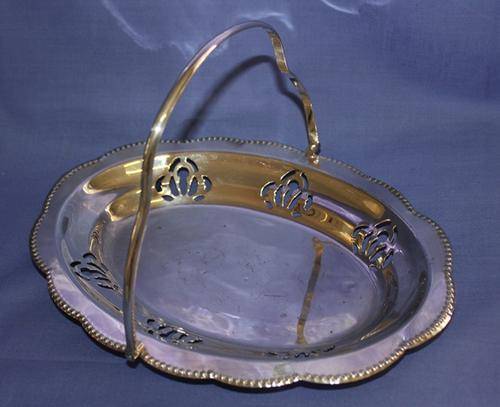 A Vintage EPNS Silver plated on Brass Tray 245g - 275X210X190mm - See more