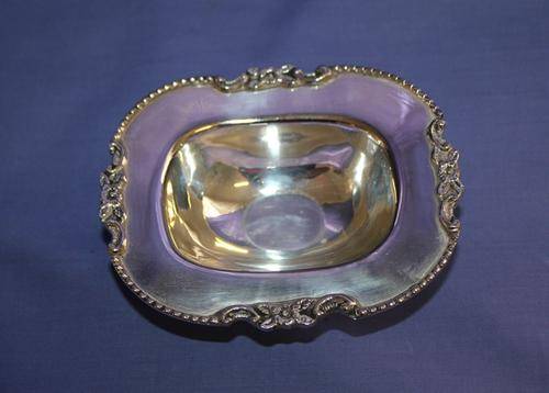 Vintage silver plated dish - 180g - 138 X 115 X 45mm - See more