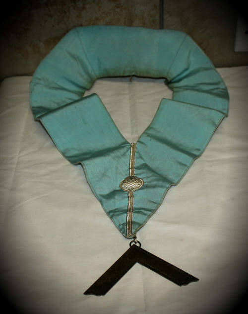 Vintage Blue Free Mason Masonic Sash with white metal -need a cleaning