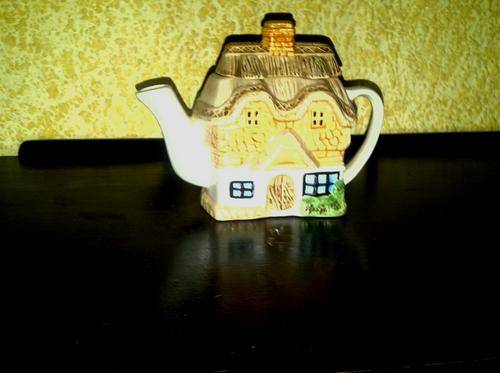 Character tea pot