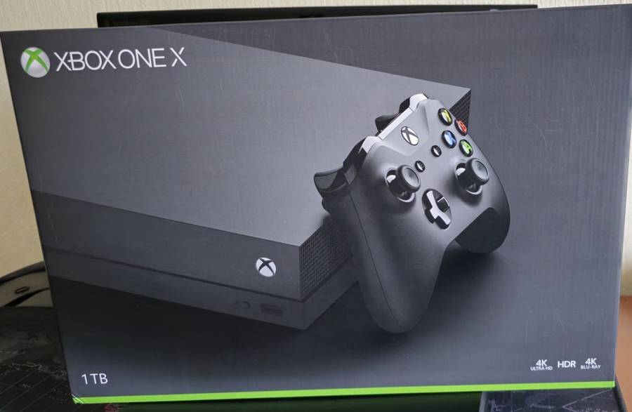 XBOX one X - 1TB (4K Gaming)