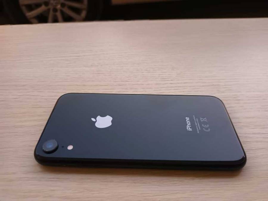 Apple iPhone XR 64GB Pre owned