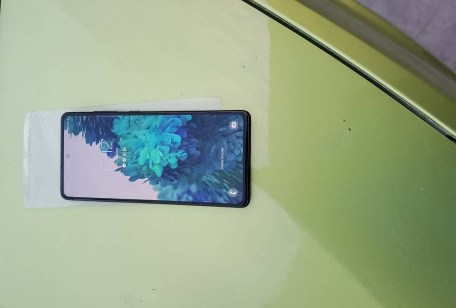 Samsung Galaxy S20 FE 128GB Pre owned