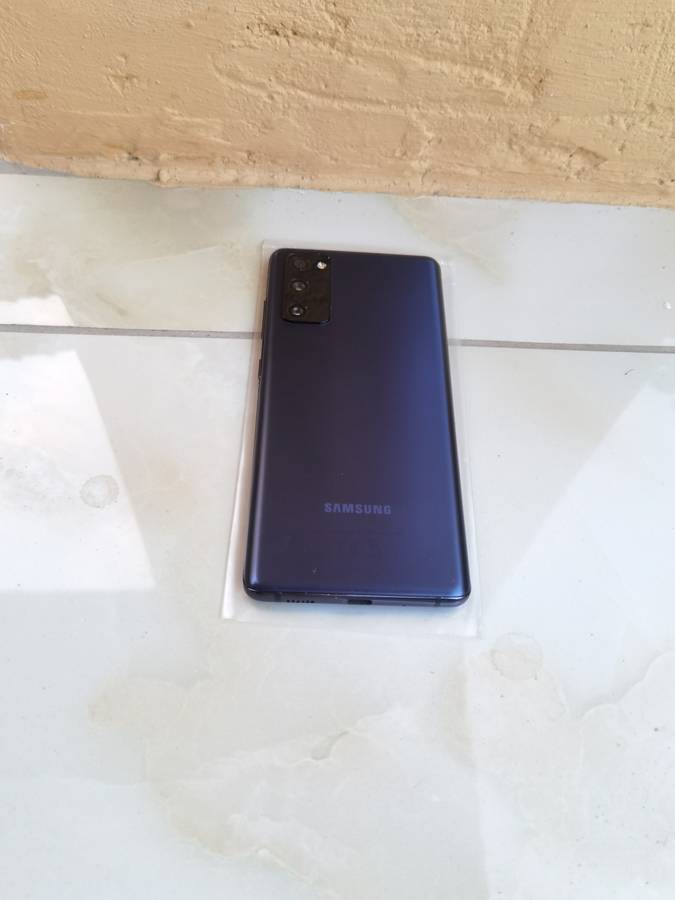 Samsung Galaxy S20 FE 128GB Pre owned