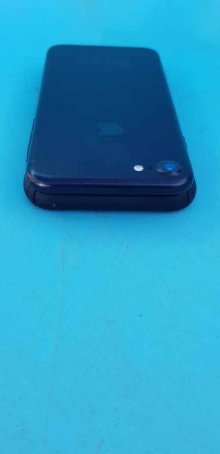 IPHONE 7 32GB IN EXCELLENT CONDITION