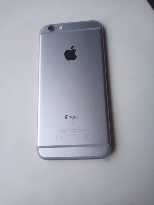 IPHONE 6S 64GB IN GOOD CONDITION