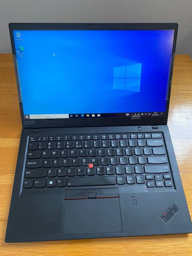 LENOVO X1 CARBON i7 8TH GENERATION