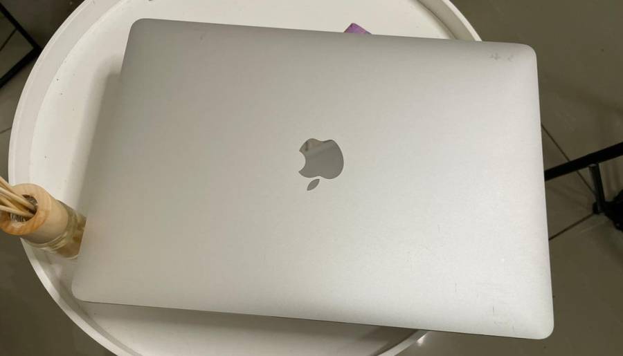 2017 MACBOOK PRO  CORE I5