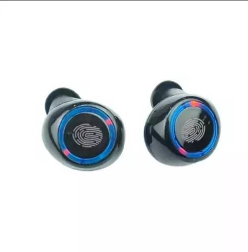 M11 Wireless Earbuds****(PRICE INCLUDES DELIVERY)