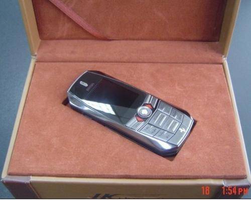 Ferrari style~Stunning cellphone&box~Steel~Leather~Dual sim~1GB memory