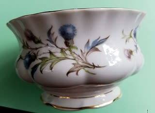 ROYAL ALBERT BONE CHINA ENGLAND **BRIGADOON** SUGAR BOWL