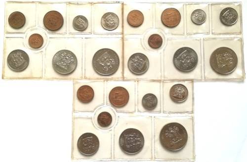 REPUBLIC 1977 COIN PACK S A M - 3 SETS **BID PER SET**