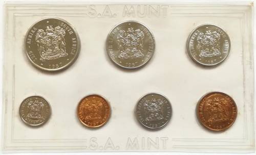 REPUBLIC 1987 COIN PACK S A M