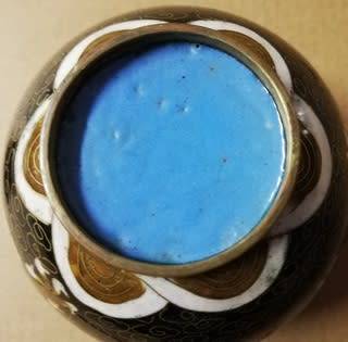 VINTAGE CHINESE CLOISONNE DRAGON + PEARL GINGER JAR AND LID 80X80MM - SOME NIKS SEE PHOTOS