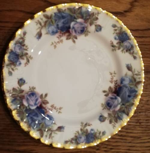 ROYAL ALBERT BONE CHINA ENGLAND **MOONLIGHT ROSE** 6 X TRIOS