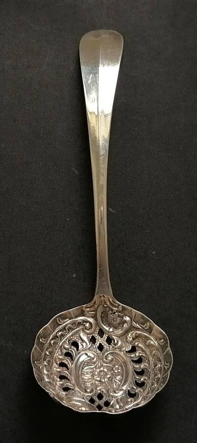 BIRMINGHAM 1898 STERLING SILVER PIERCED SUGAR SPOON **EXCELLENT** 12 GRAMS 110MM