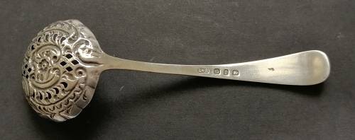 BIRMINGHAM 1898 STERLING SILVER PIERCED SUGAR SPOON **EXCELLENT** 12 GRAMS 110MM