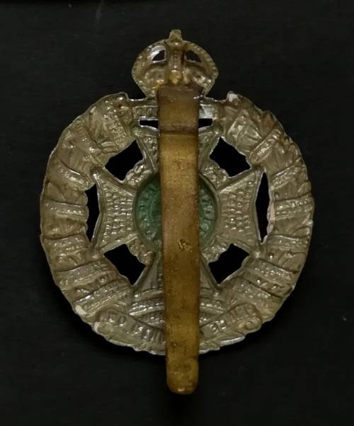 BRITISH ARMY  THE PRINCE CONSORTS OWN RIFLE BRIGADE CAP BADGE 40X45MM