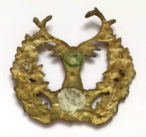 BRITISH ARMY BYDAND GORDON HIGHLANDERS BADGE (1 PIN MISSING) 50X60MM