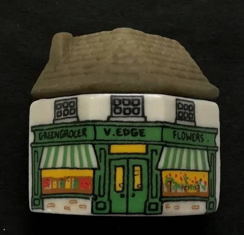 WADE HOUSES NO.9 THE GREENGROCERS SHOP 35X35MM  WHIMSEY ON WAY