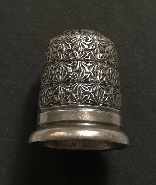 STERLING SILVER CHESTER 1909 THIMBLE SIZE 9