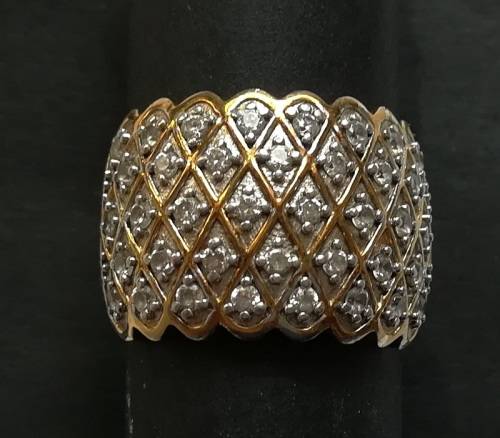 STERLING SILVER AND ZIRCONIA RING - GOLD PLATED **SIZE R** 4.6 GRAMS
