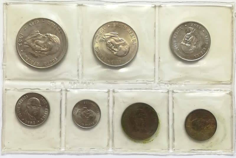 S A 1982 S A M COIN PACK SET