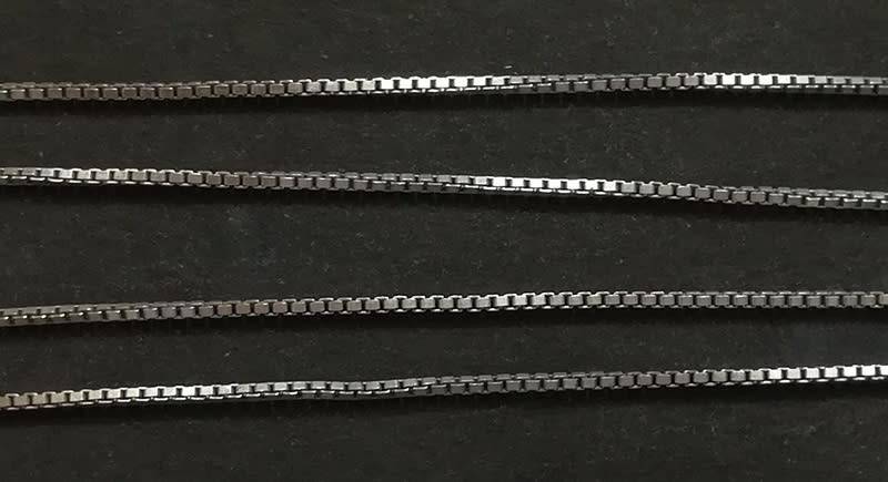 STERLING SILVER ITALY CHAIN 450MM 1.8 GRAMS