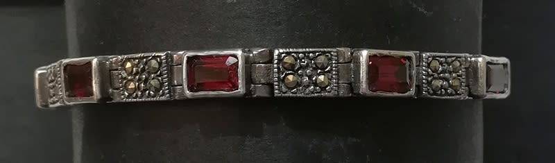 STERLING SILVER GARNETS AND MARCASITE BRACELET 180X4MM 20 GRAMS