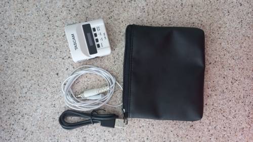 Tascam DR10-L lav mic (white)