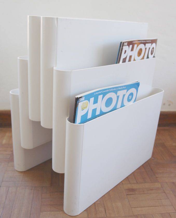 Retro 1970s, Kartell magazine / book rack by G. Stoppino