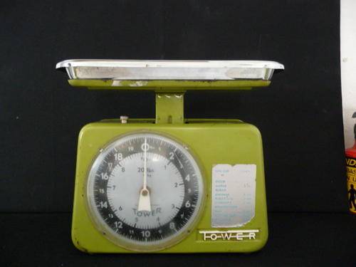 Vintage Tower Kitchen Scale 20lbs