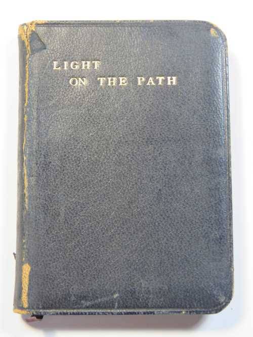Light of the path - 1926 edition - Book of Eastern wisdom - 7cm