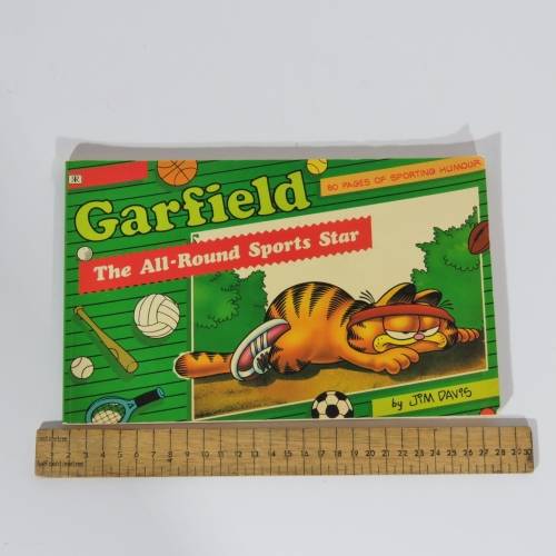Lot of 7 Garfield comic books