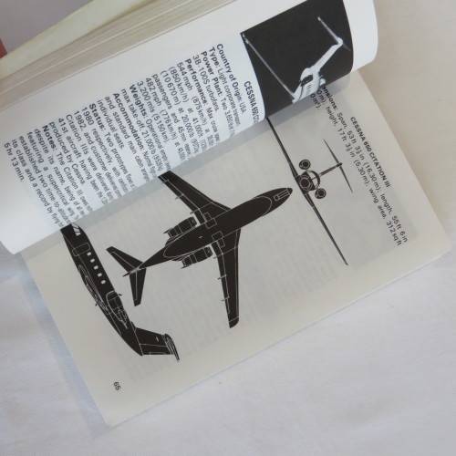 The New Observer`s book of Aircraft by William Green
