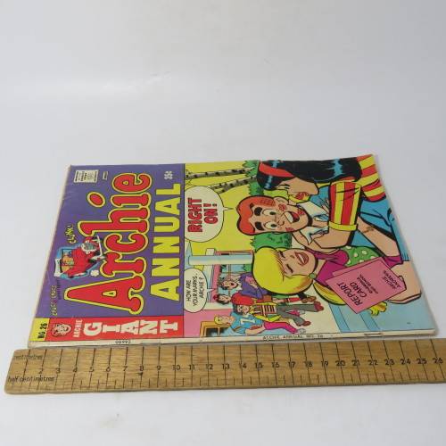Archie Annual No 26 Giant Series 1950 - Published 1975