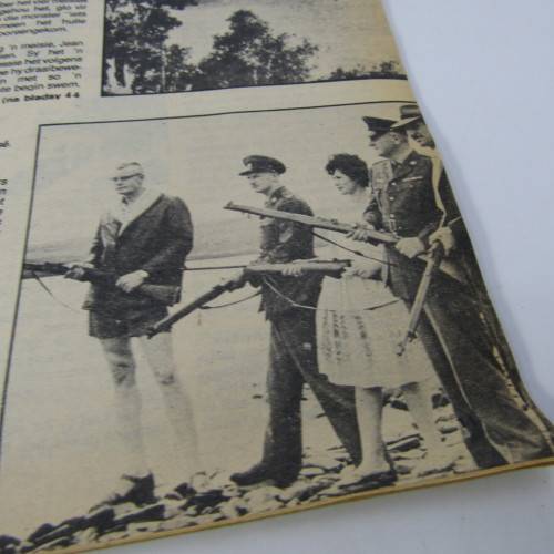 Patrys magazine - Mei 1977 - Wie was jan van Riebeeck - no poster - punch holes