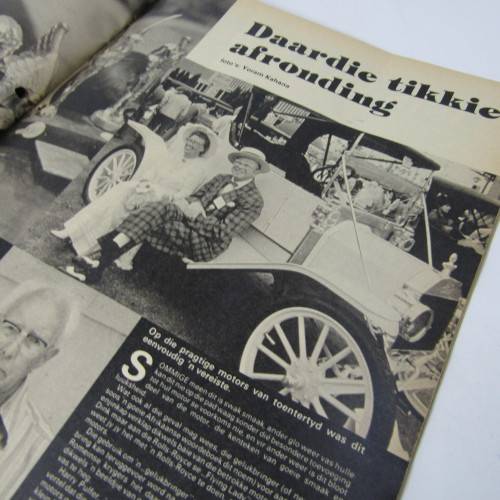 Patrys magazine - Desember 1982 - Rugby in SA slot - David Scoby poster - punch holes