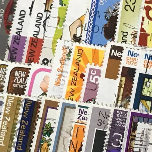 New Zealand collection lot of unresearched stamps